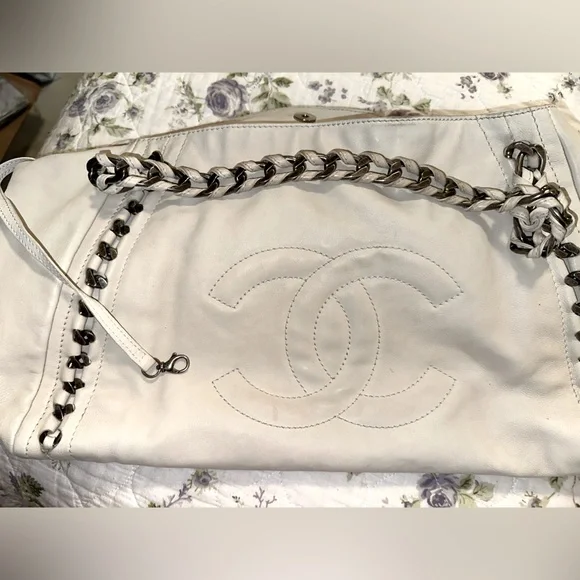 π₯ CHANEL Gorgeous βCCβ logo Bone all-leather braided chain link bag w/ COA. WOW! - Picture 1 of 12